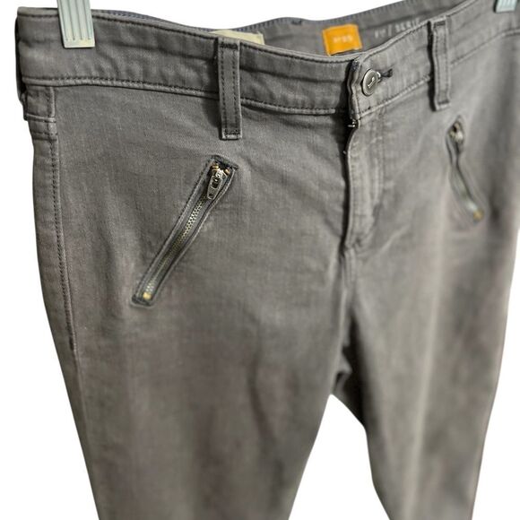 Anthropologie Pilcro and the letterpress 29 Gray Slim Skinny jeans
Zippers - Picture 6 of 12